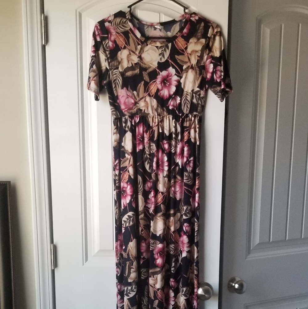 Pinkblush maxi dress navy floral